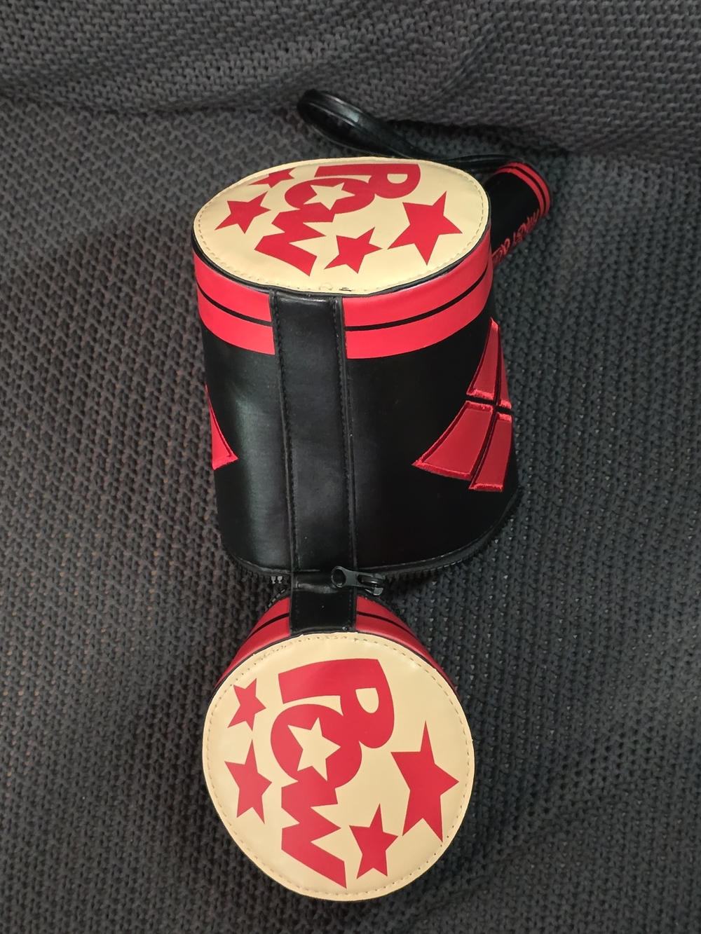 Spirit Halloween DC Comics Harley Quinn Mallet Hammer Shaped Wristlet Bag Purse - Picture 10 of 11